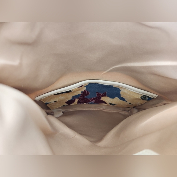 Rachel Pally Reversible Clutch Bag And Self Care Bundle - Picture 11 of 13